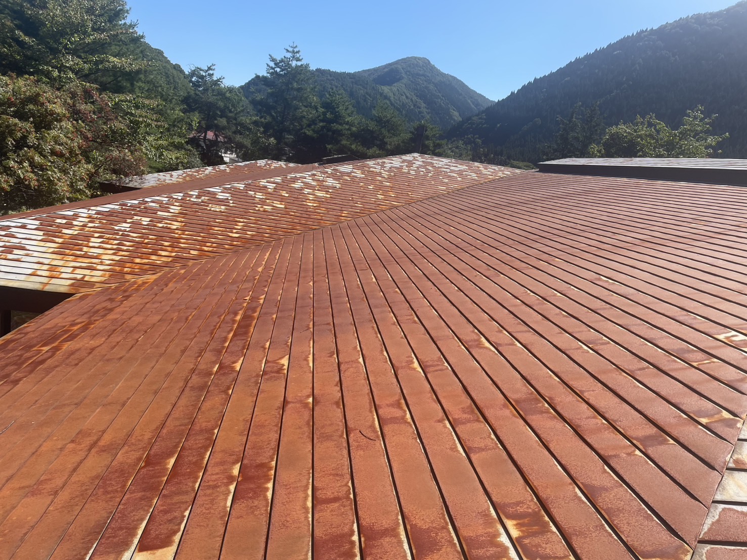 亀の井ホテル秋田湯瀬屋根塗装工事